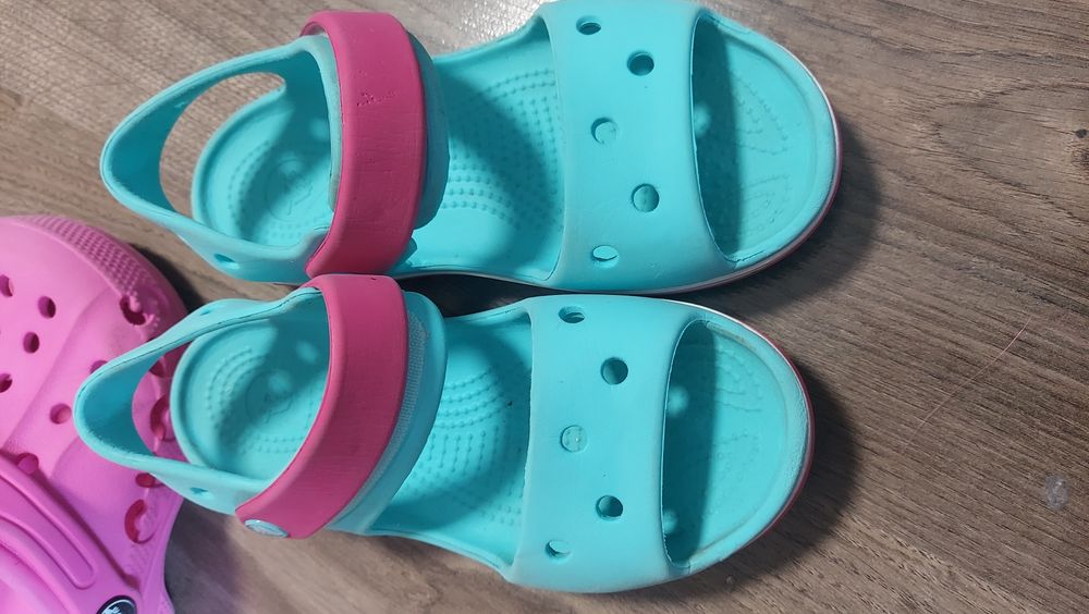 Сандалі сабо крокс на дівчинку