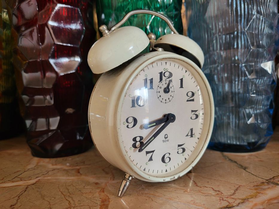 Stary budzik Poltik PRL