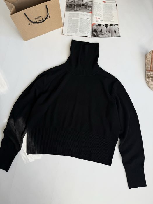 Светр Camilla Phil