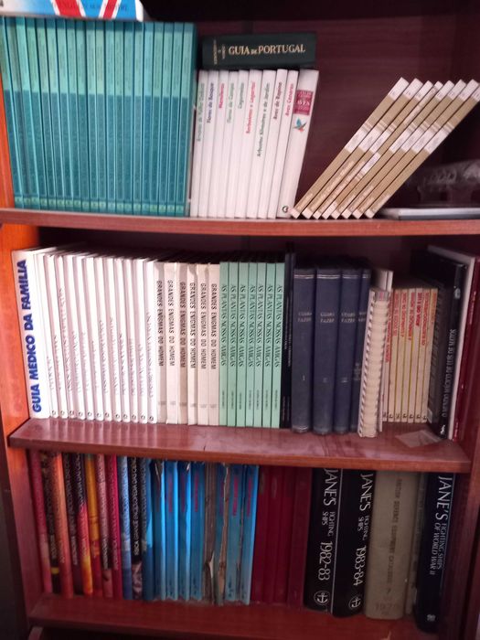 Varias enciclopedias livros etc