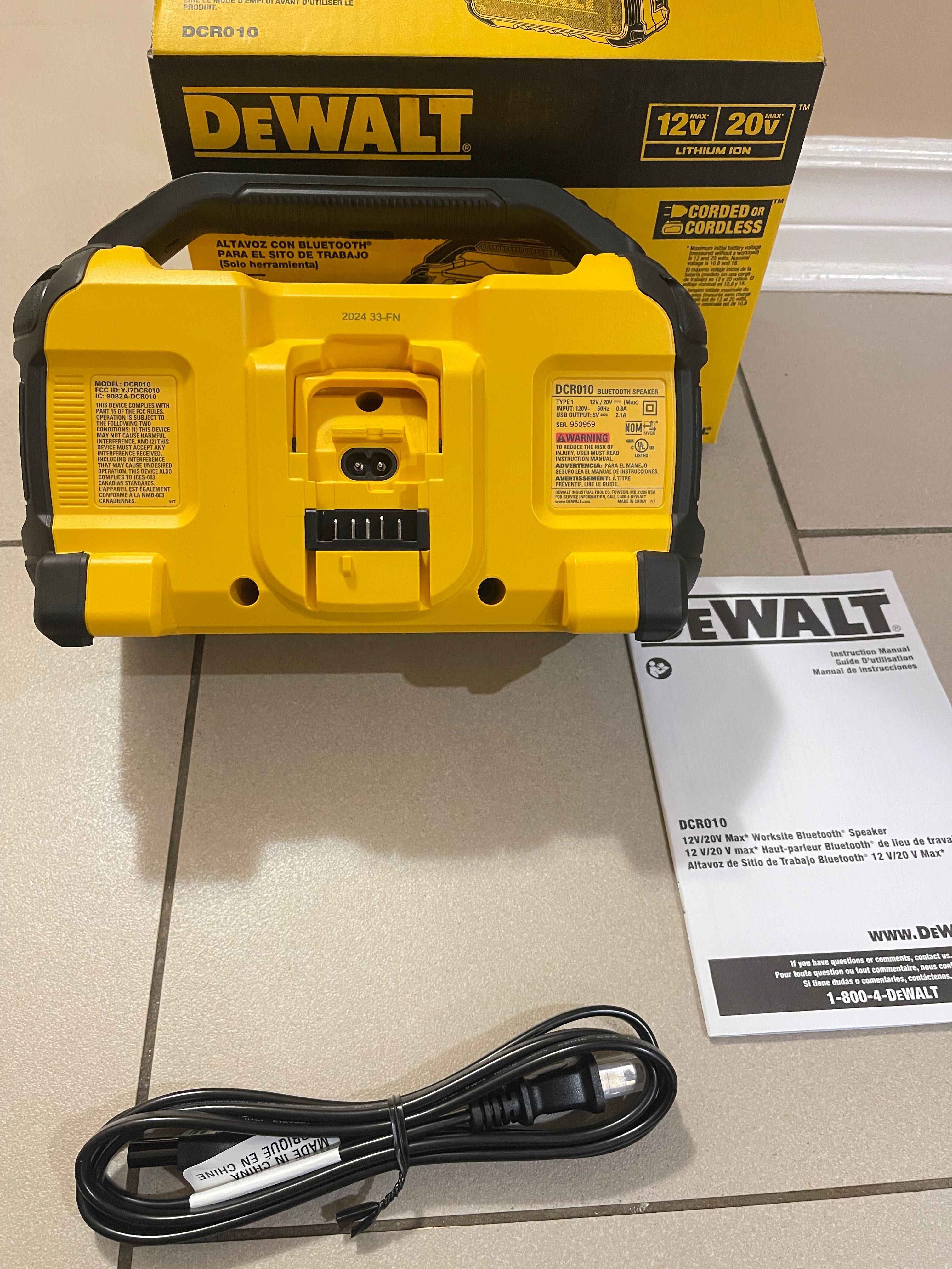 Dewalt  coluna de son