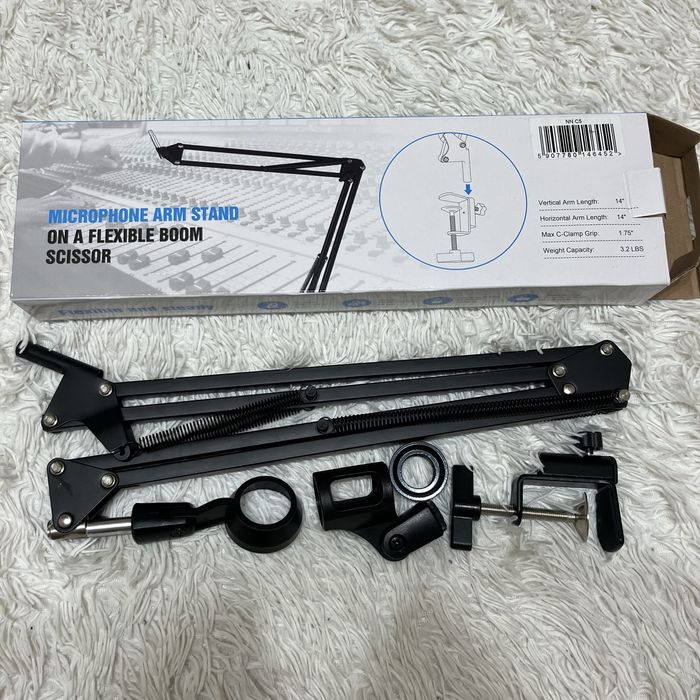 Mikrofon Behringen C1U w zestawie ze statywem i filtrem