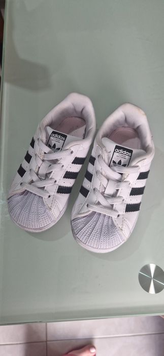 Ténis adidas superstar tamanho 22