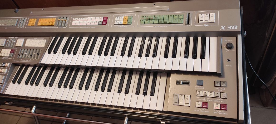 Organy Vintage Elka X-30