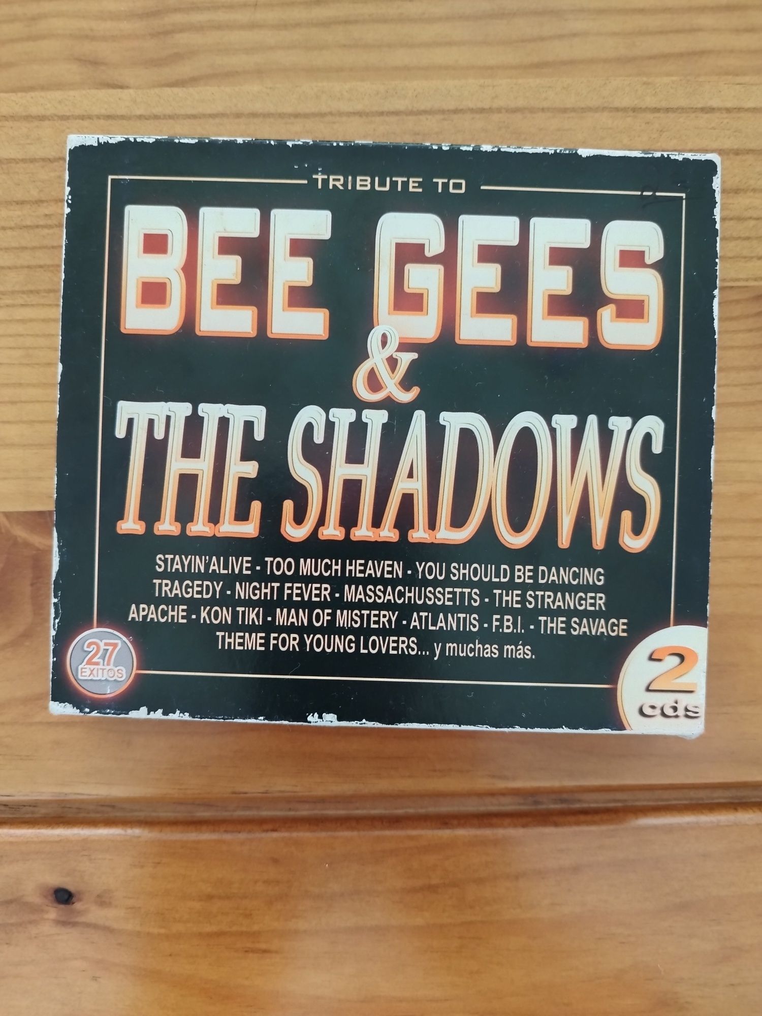 CDs de música Bee Gees& The Shadows