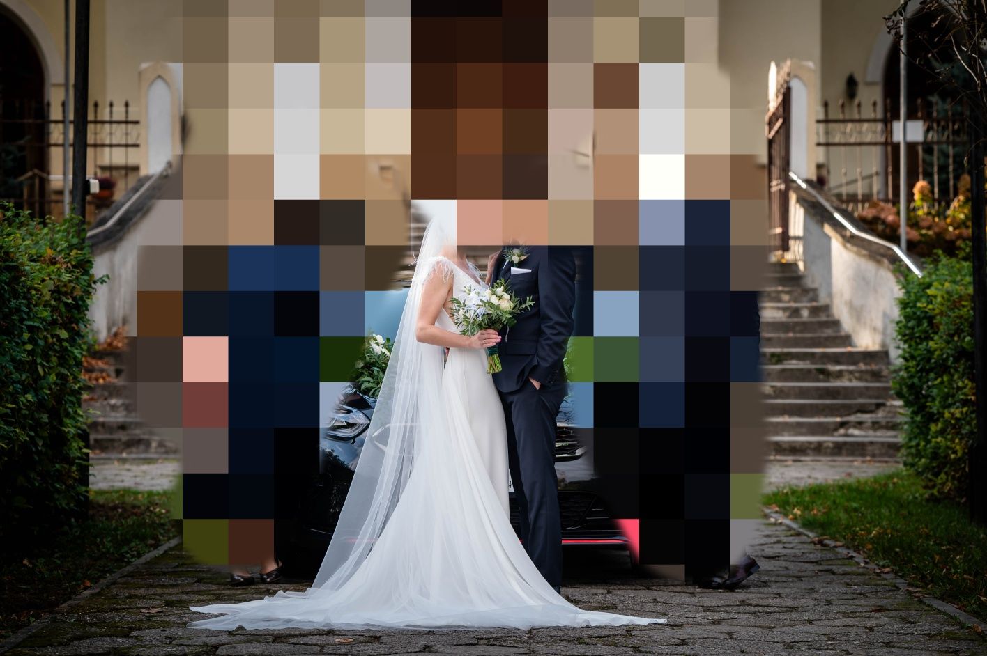 Suknia ślubna piórka TRENDY 2025