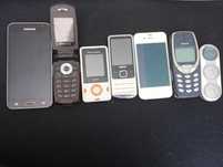 Zestaw telefonów uszkodzonych/niedziałających/działających