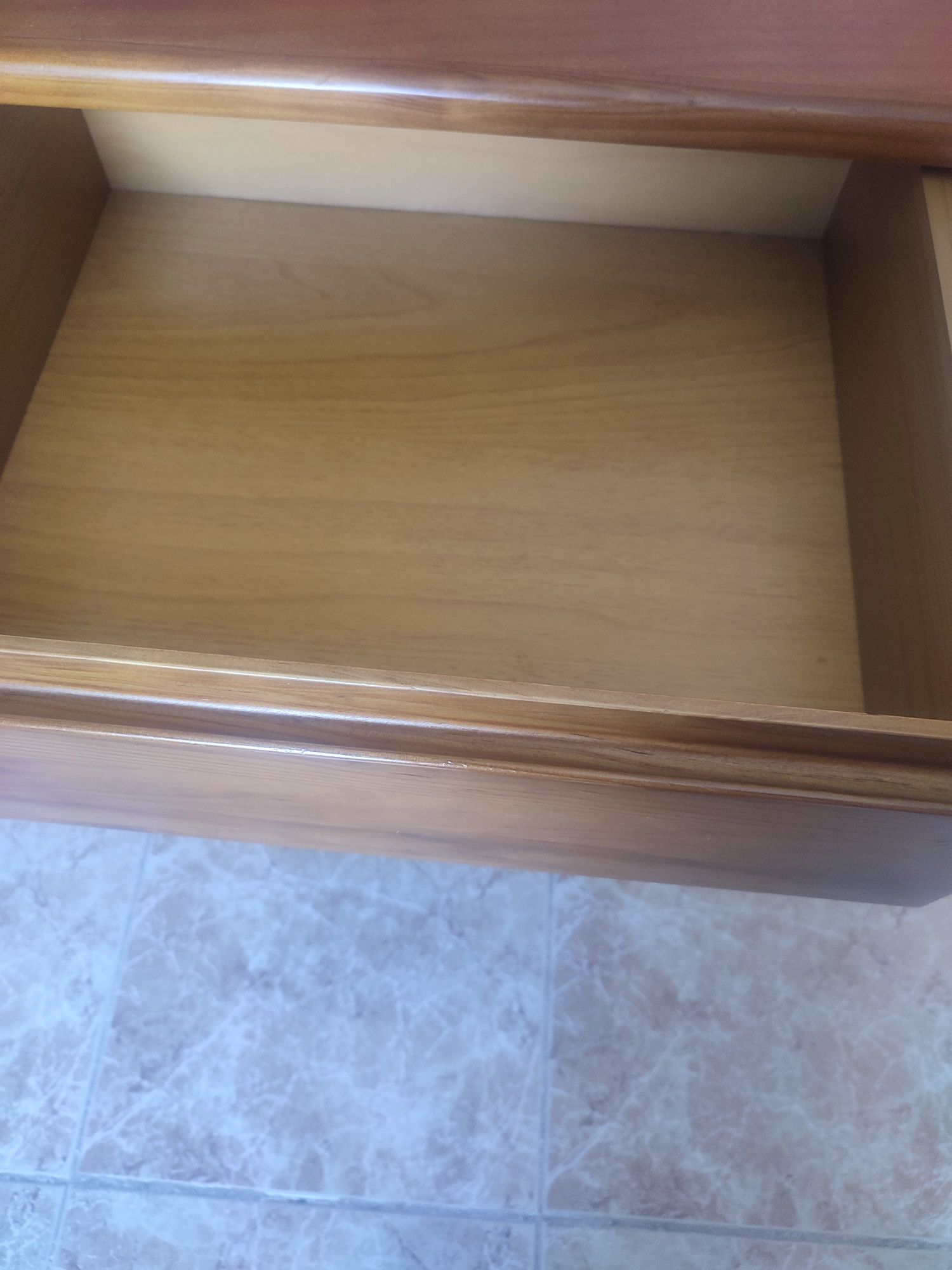 Mesa de cabeceira