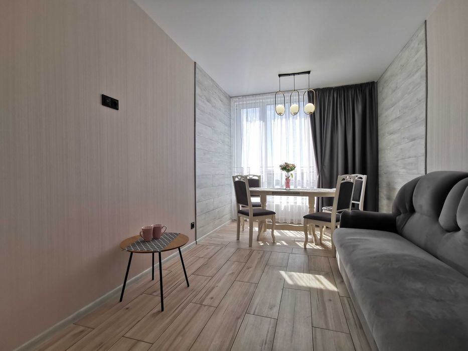 Сучасна 1-кімнатна квартира з технікою та меблями RD