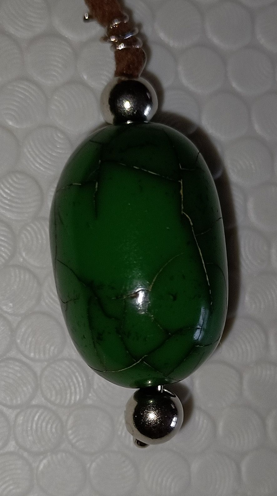 Colar verde único
