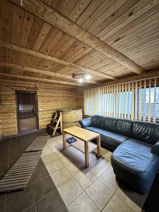 Продаж будиночка для життя / бізнесу