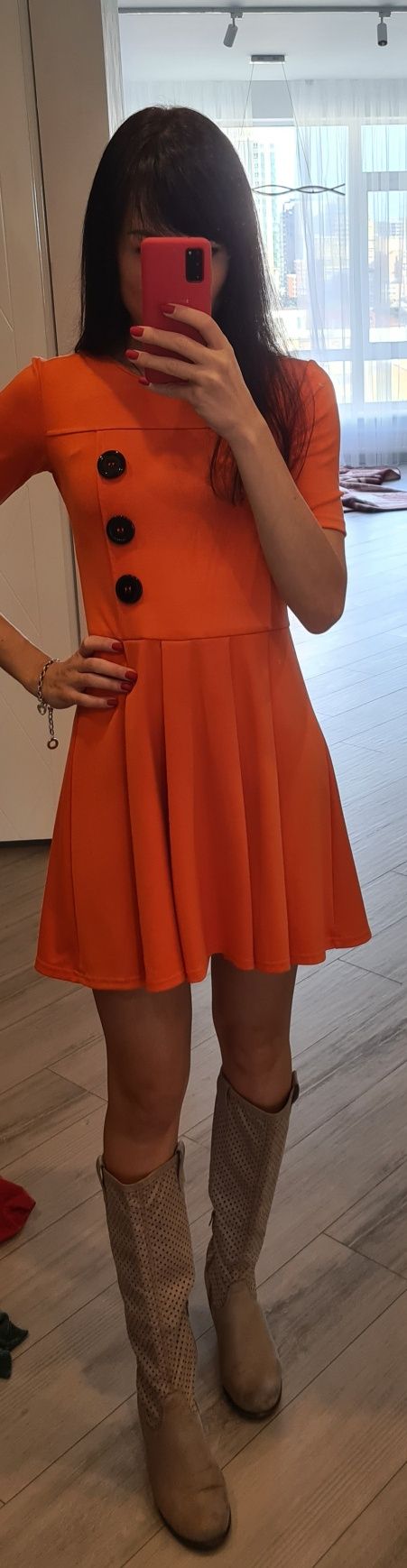 Платье размер S оранжевое
