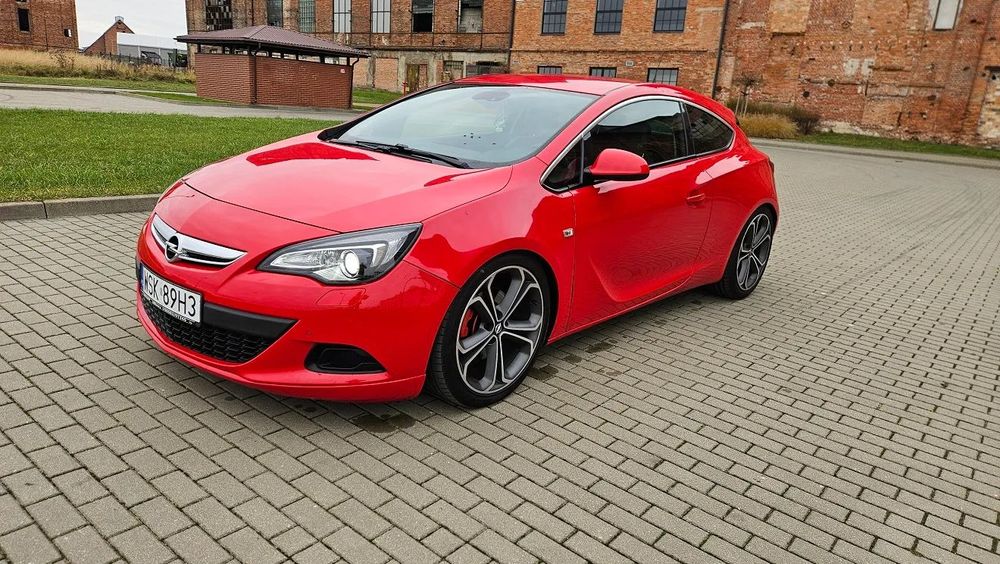Opel Astra Astra GTC 1.6 Turbo 180km