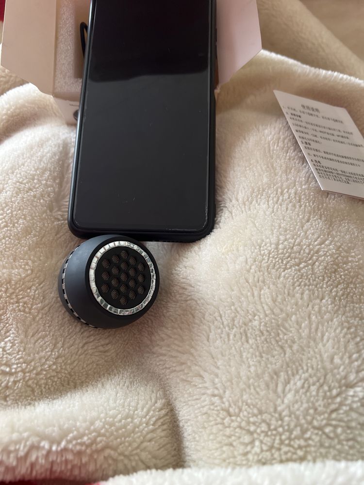 Nowy mini głośnik do telefonu i tableta