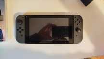 Nintendo switch v2, em bom estado com cartão de memória e doc