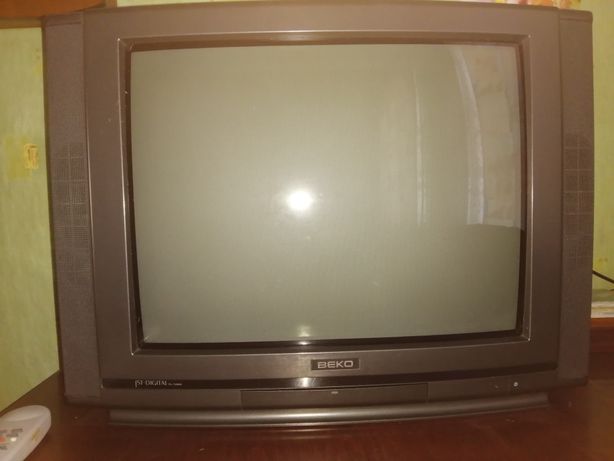 Телевизор ВЕКО в рабочем состоянии.