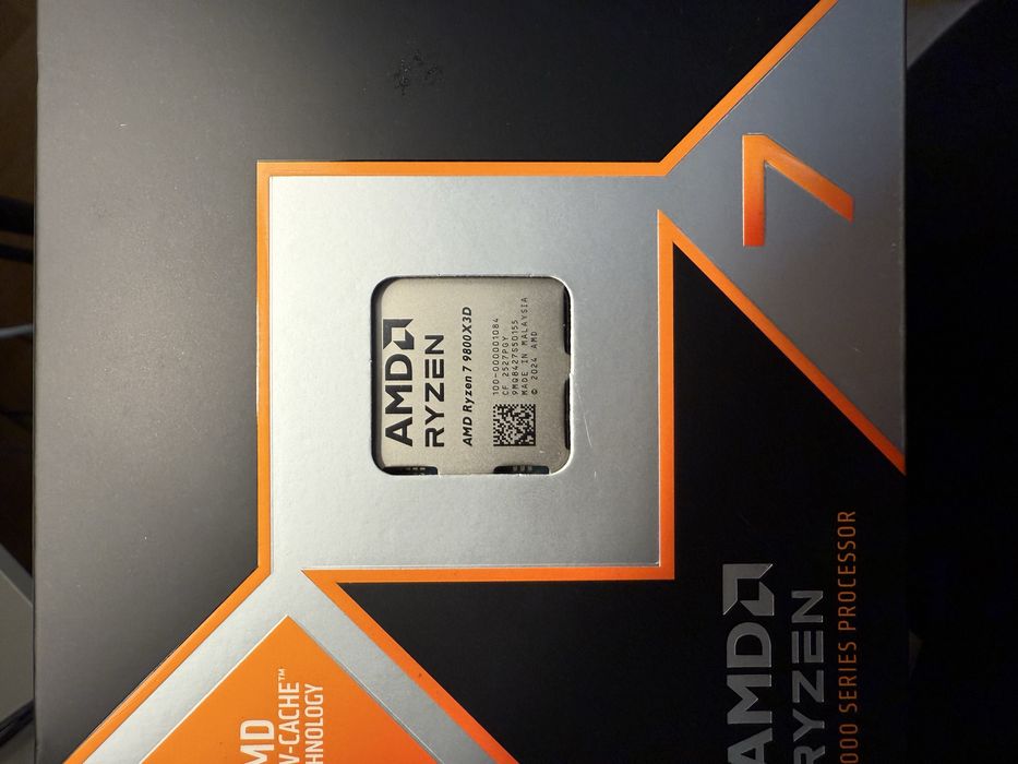 AMD RYZEN 7 9800X3D 8-Core