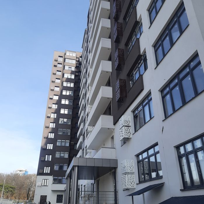 Продам квартиру в Новострое ЖК Инфинити в Центре города !