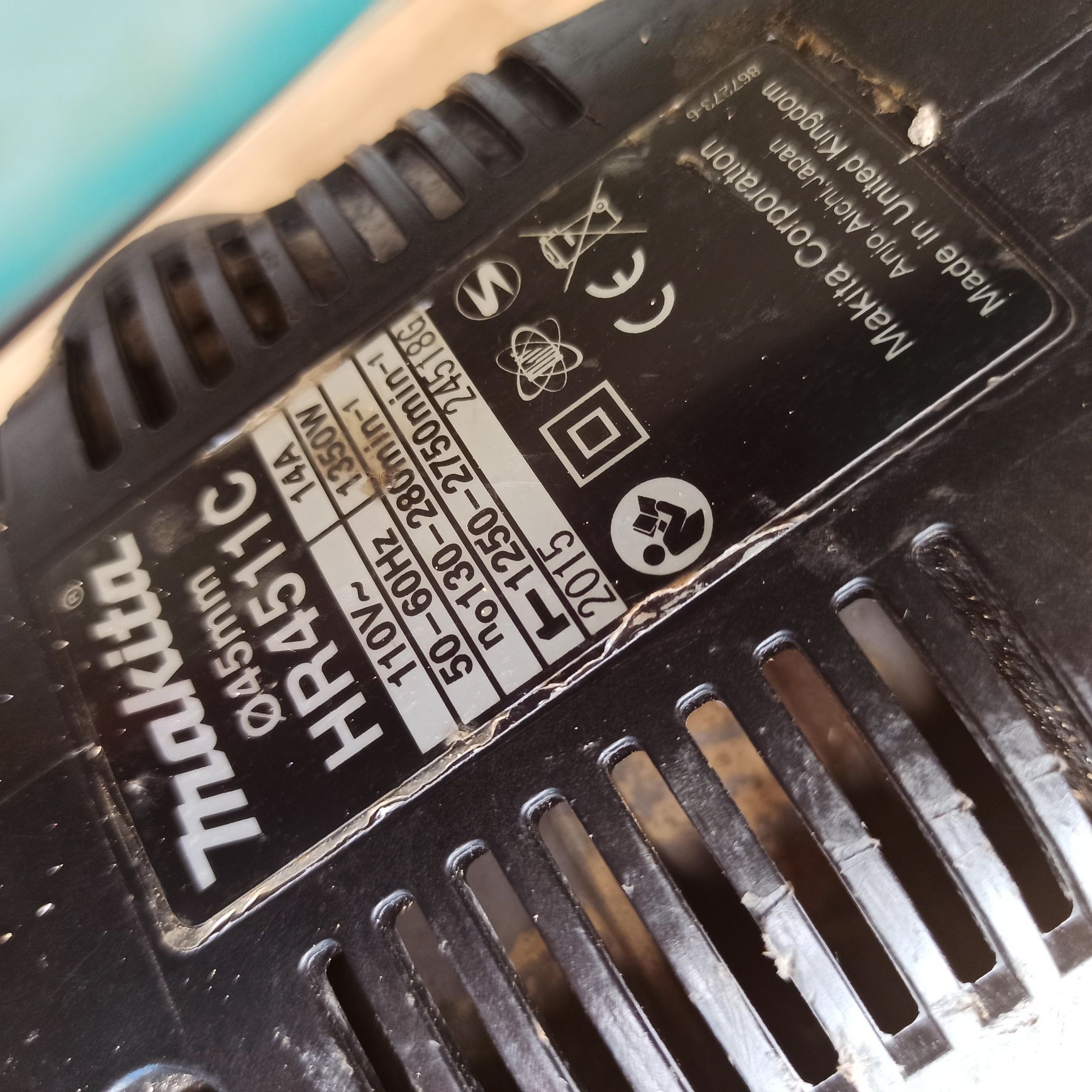 Młot udarowo obrotowy do kucia MAKITA HR4511C 9,4J 110V 1350W SDS-MAX