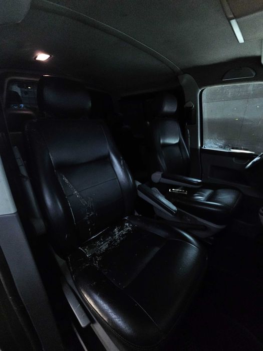 VW T5 2007r./5 os/Wersja Long/Drzwi przesuwne z obu stron/Raptor Khaki