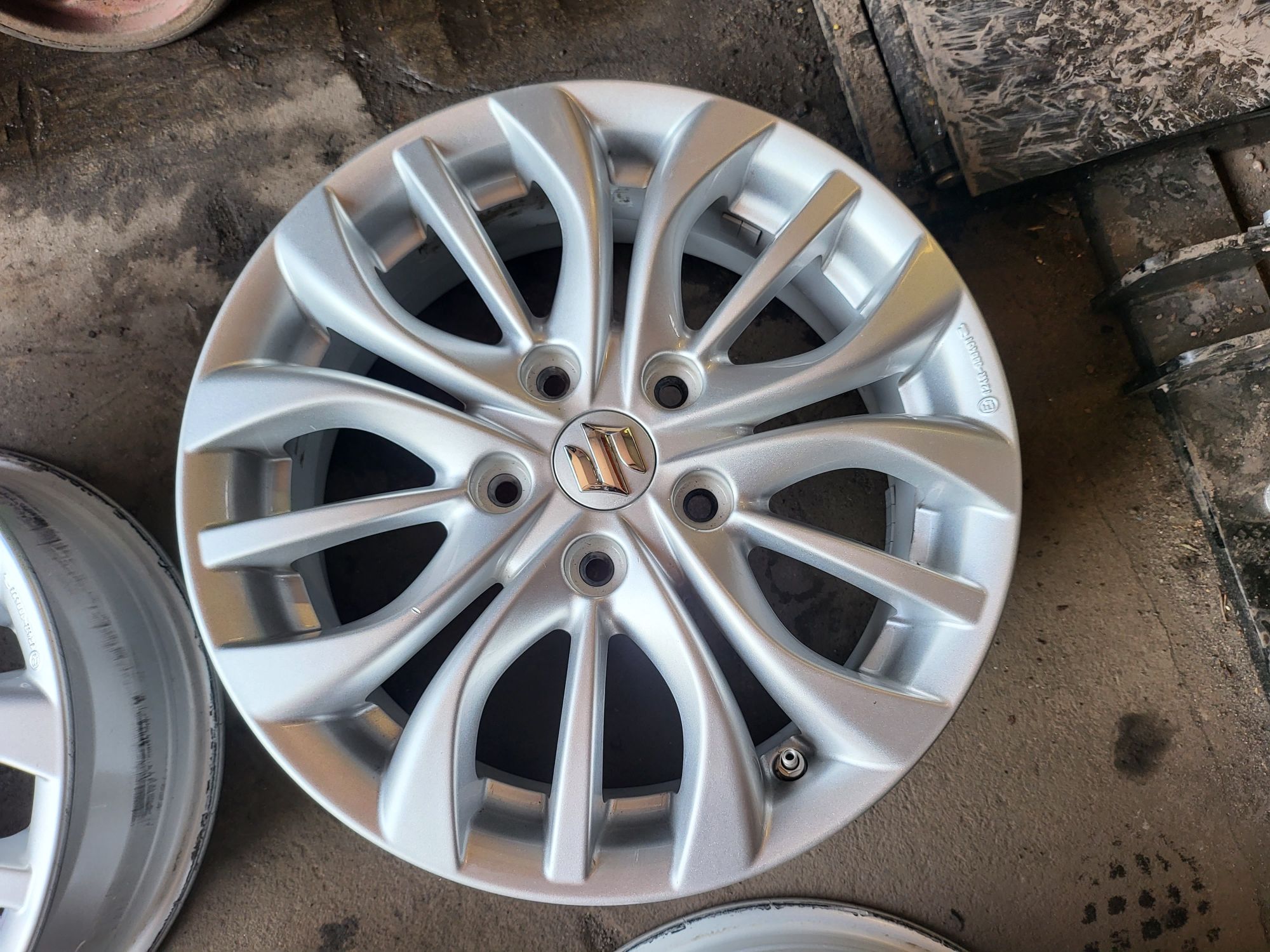 Alufelgi 16 Suzuki SX4 S-Cross Vitara Swift Kizashi 5x114,3 ET50 TPMS