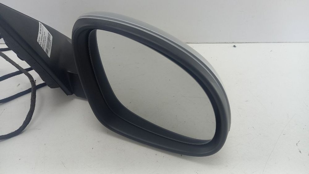 Зеркало правое Skoda Yeti 9pin 2009-2014 5L1857502AG