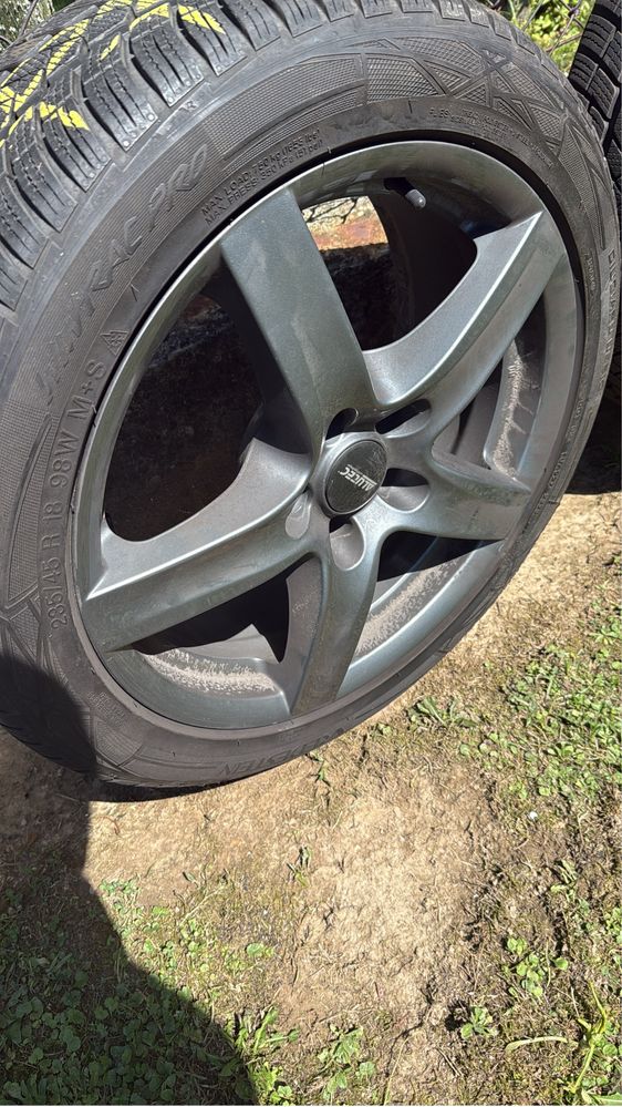 Opony z felgami 235/45/18R