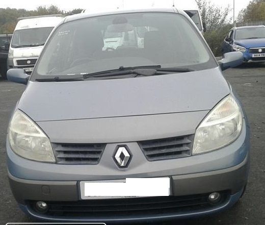 Renault Scénic 1.5 DCI de 2004 disponível para peças