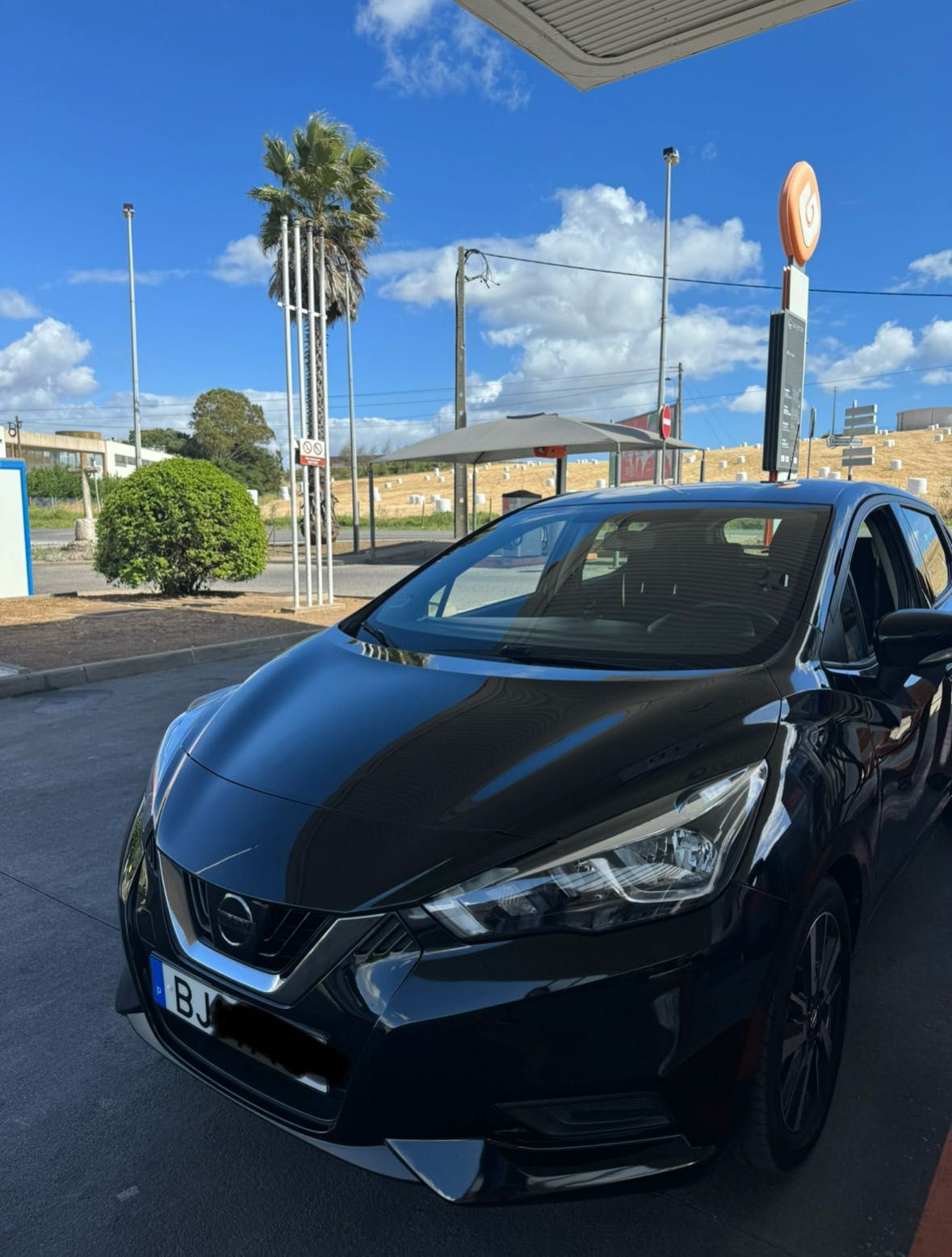 Nissan Micra 0.9