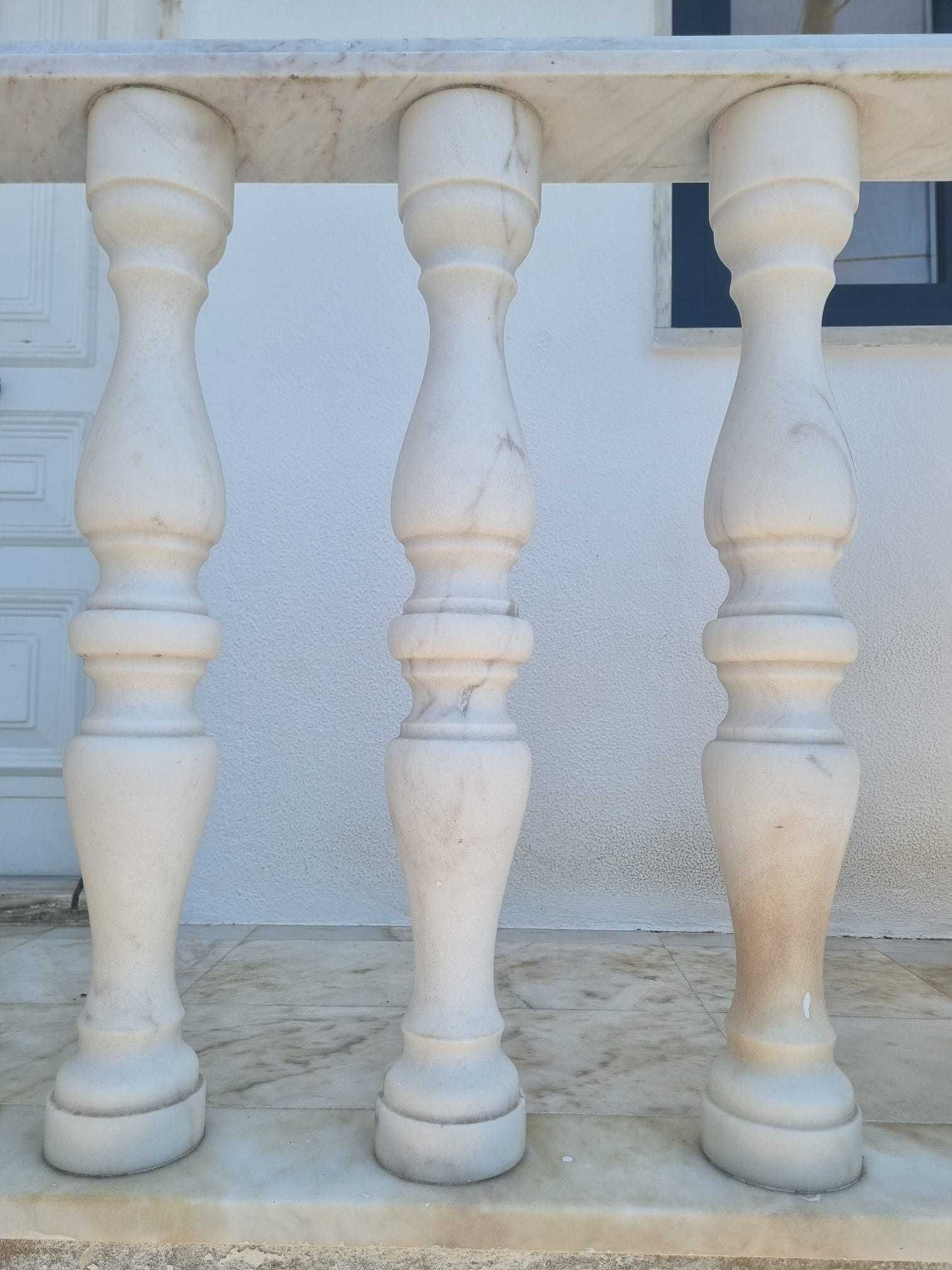 Gradeamento Vivenda em Pedra