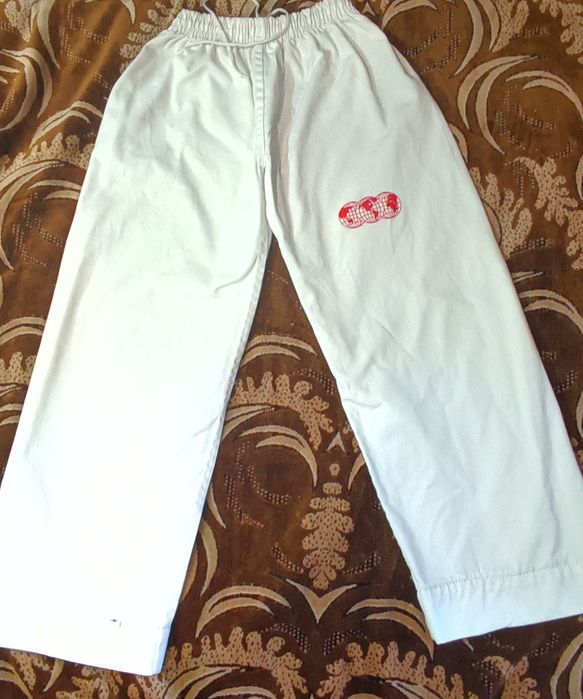 Форма для тхеквондо 160 см, оригінал, відмінний стан