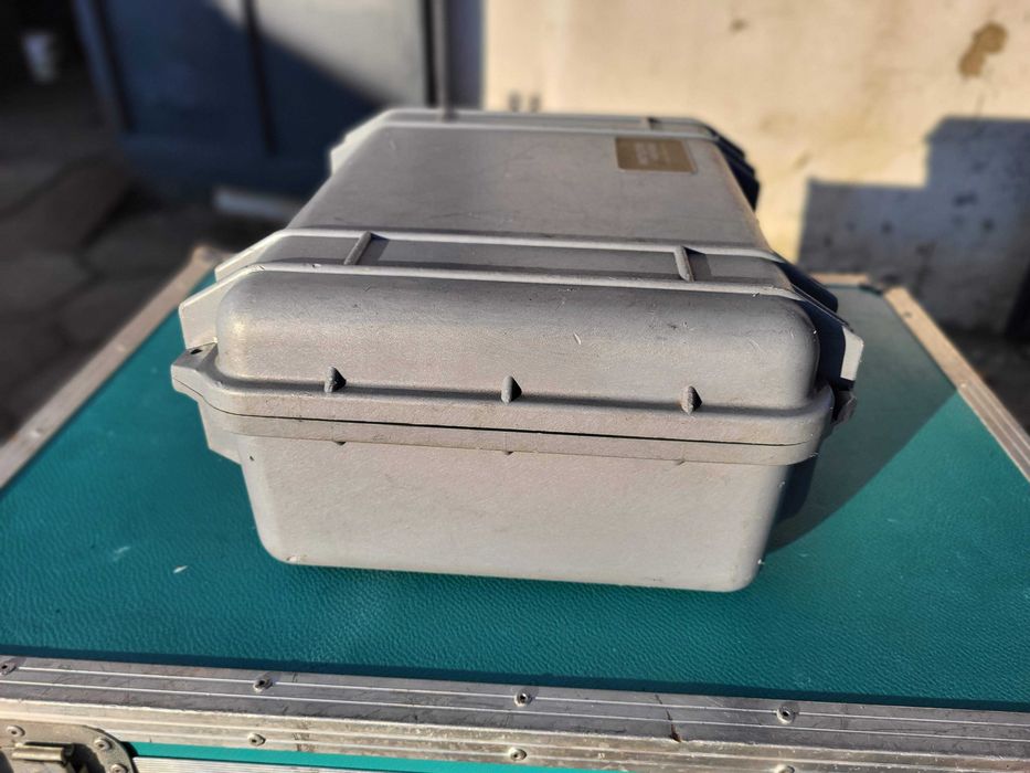 PELI 1450 (37x26x15) szara / grey Pelican walizka polipropylen mocna