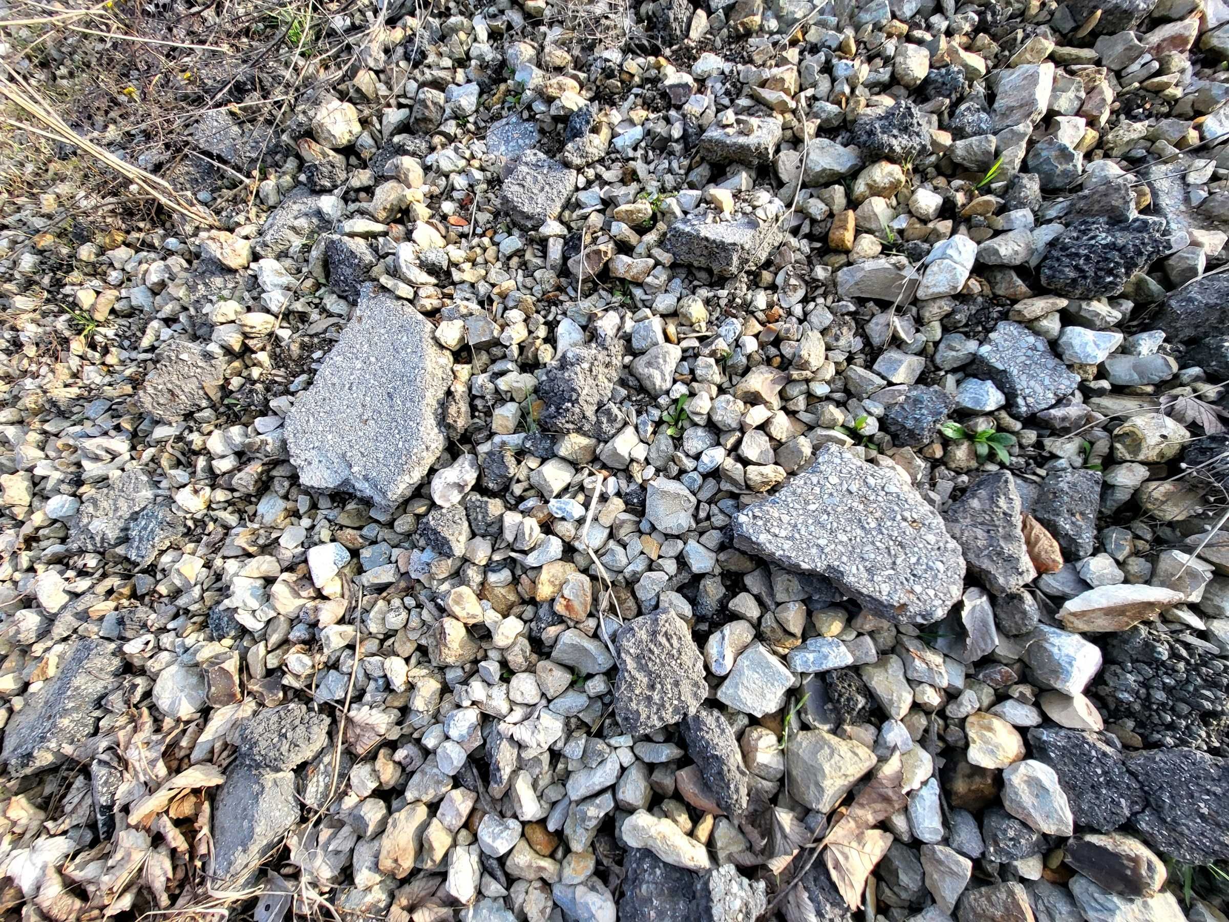 Frez asfaltowy destrukt kruszywo podbudowa drogi utwardzenie terenu