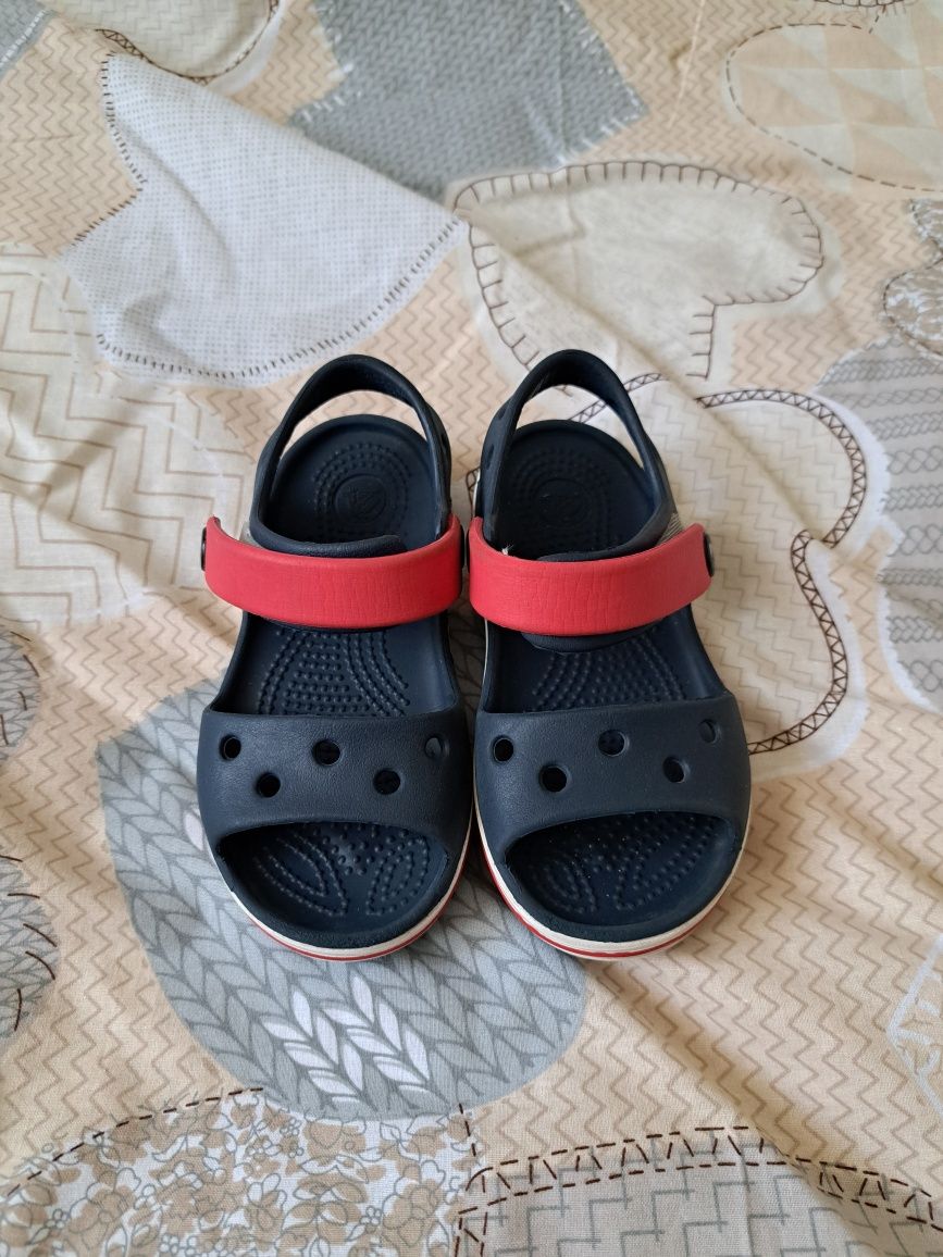 Босоніжки crocs C8