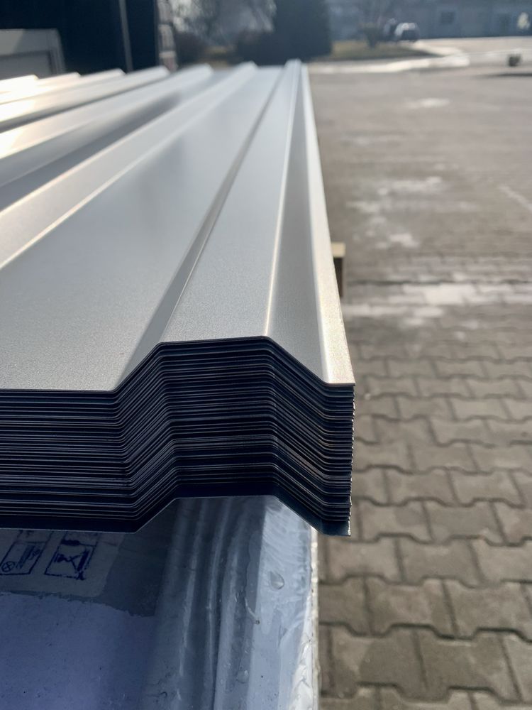 Blacha Trapezowa T18 grubość : 0,60 mm srebrna