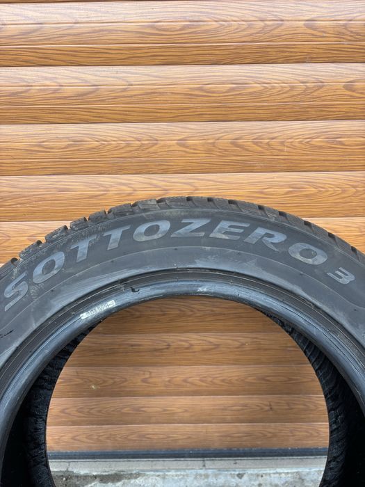 225/55/17 Pirelli 4 opony zimowe 7.19mm 2023r