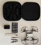 DJI Tello + 4 baterie, ładowarka, futerał, wzmacniacz, smigła zapasowe