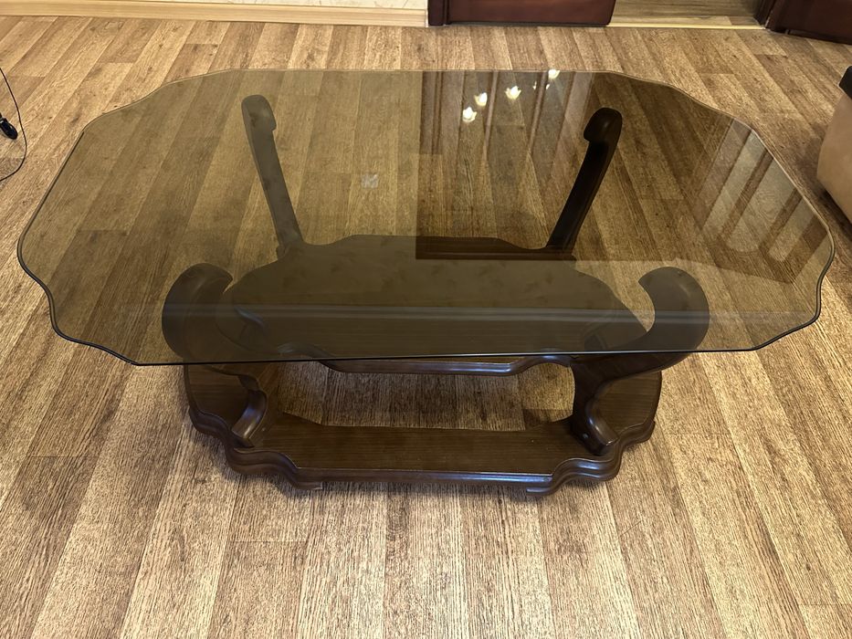 Столик журнальный