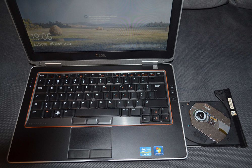 Laptop dell latitude e6320 win 10 8gb ram