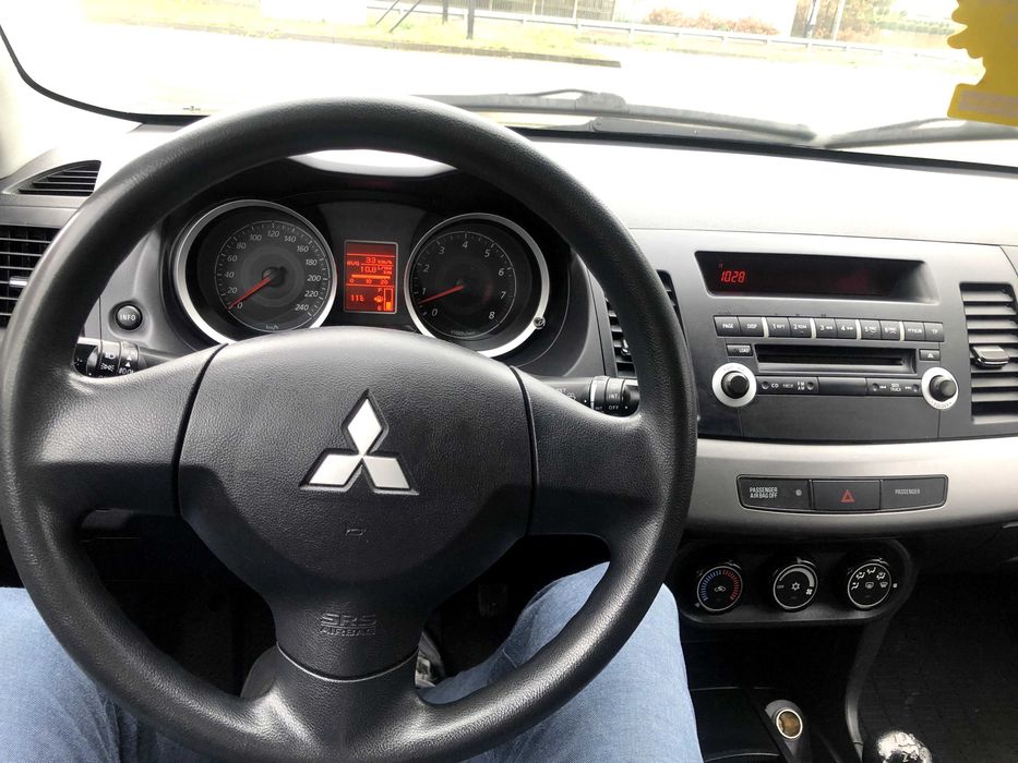 Mitsubishi Lancer 1,8 benzyna 143KM  Salon Polska