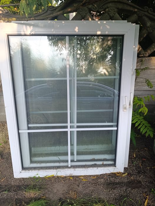 Okna pcv i drewniane dachowe