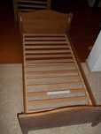 cama de criança de bebe ate aos 7/8 anos so ate 26/7