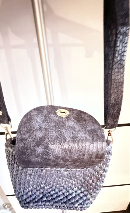 Torebka z dzianiny z dodatkiem skóry naturalnej