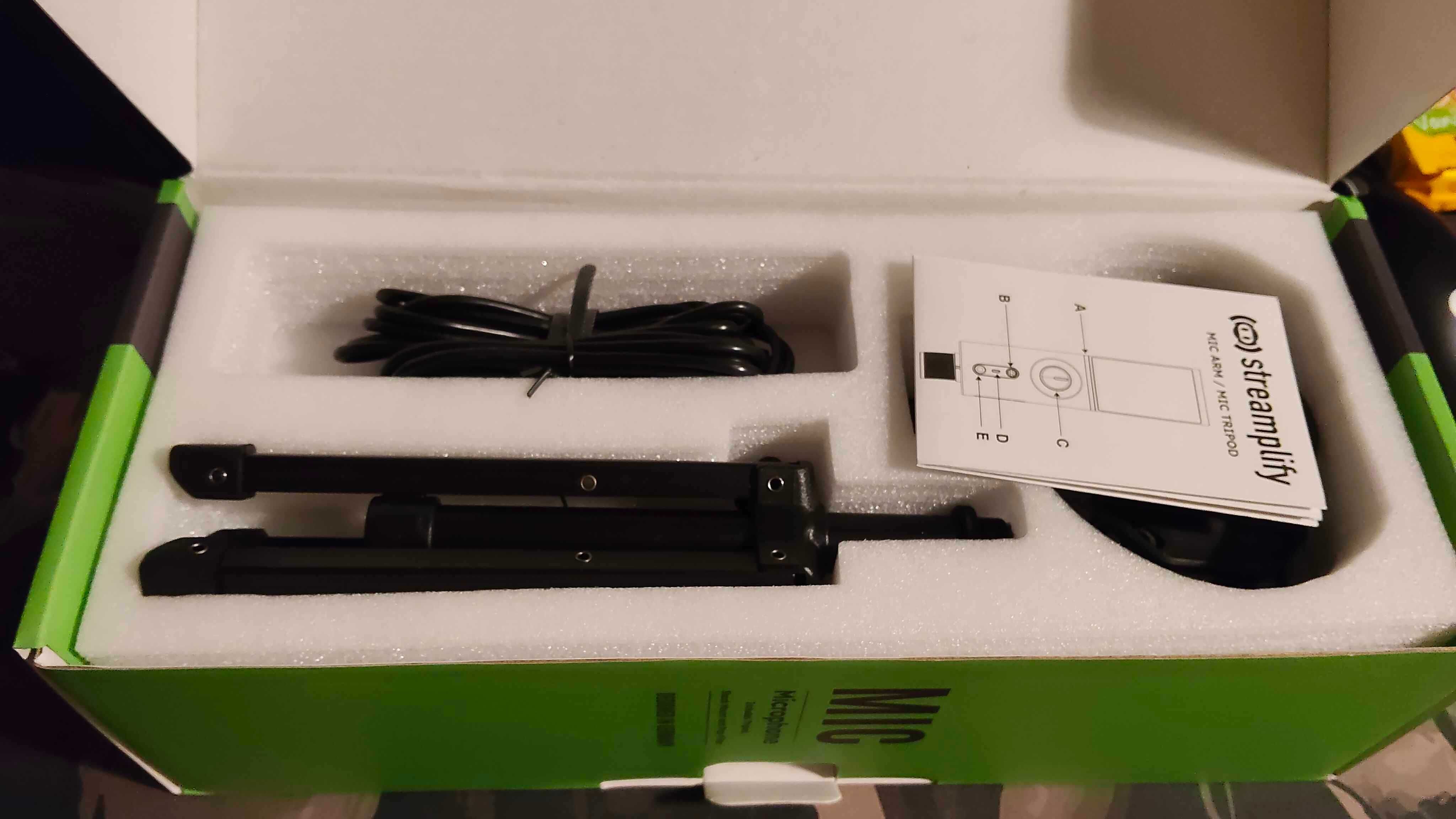 Microfone + Tripod Streamplify (Usado uma vez)