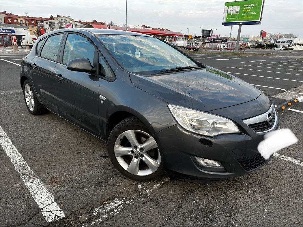 Astra j  1.4 turbo 2010 r