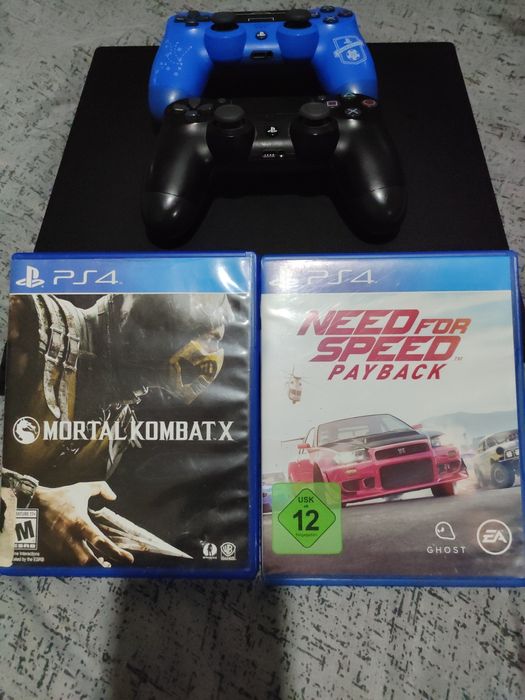 PlayStation 4 pro (+2 диска, описание)