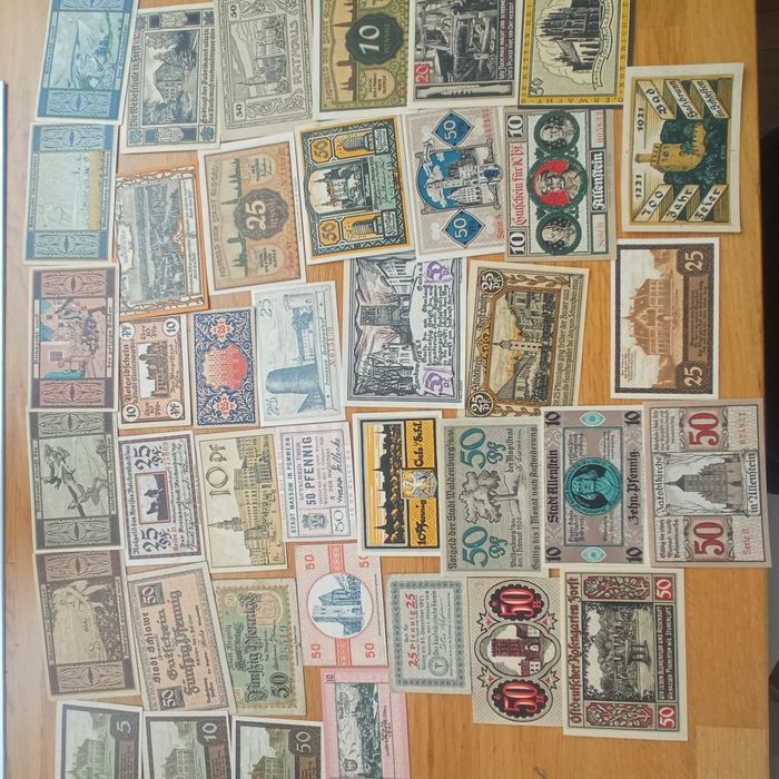 Notgeldy, banknoty ,pieniądze zastępcze, kolekcja.