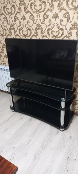 Новый Телевизор Samsung модель UE50TU7100U диагональ 50 дюймов
