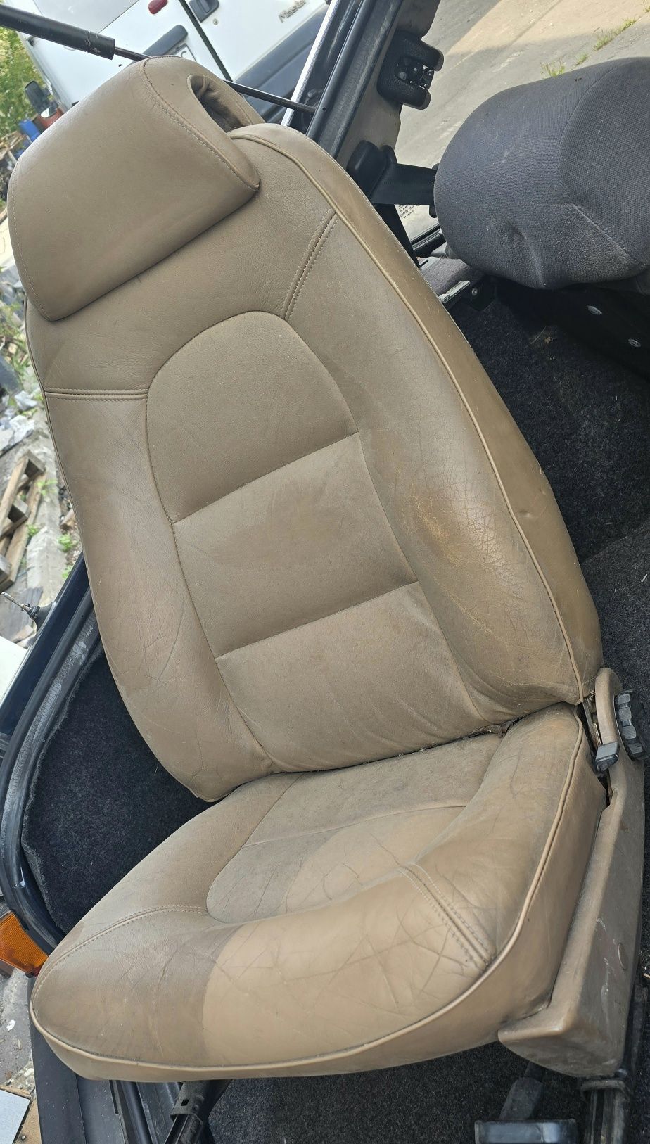 Fotele kanapa saab 900 krokodyl cabrio