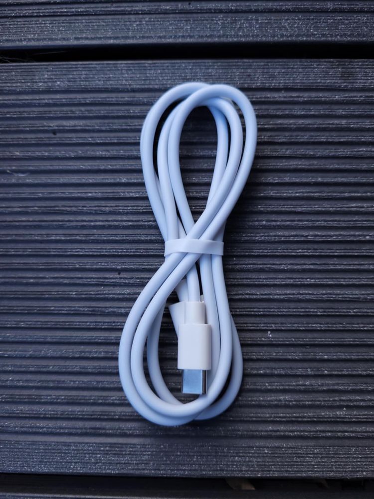 Biały kabel typu usb C